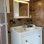 بيت للعطل Us Luett Hus Und Linde Im Haupthaus أولدنبورغ
