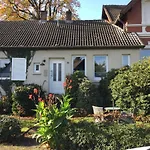 Us Luett Hus Und Linde Im Haupthaus * أولدنبورغ