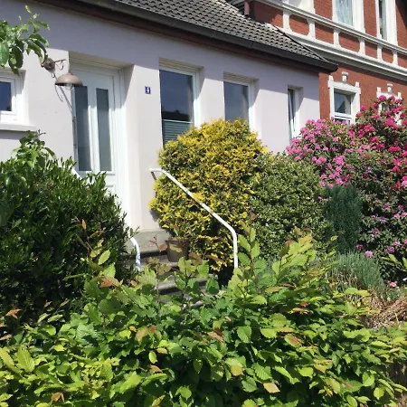 Holiday home Us Luett Hus Und Linde Im Haupthaus *