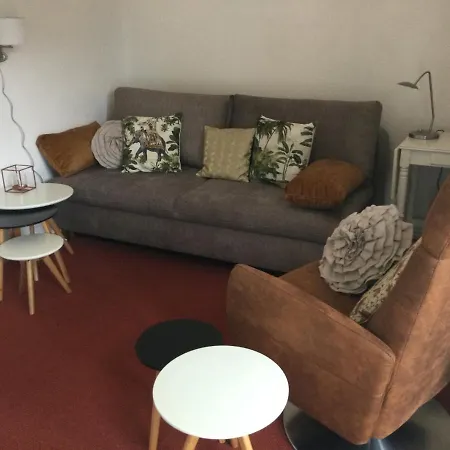 Us Luett Hus Und Linde Im Haupthaus * Oldenburg