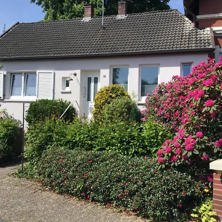 Holiday home Us Luett Hus Und Linde Im Haupthaus