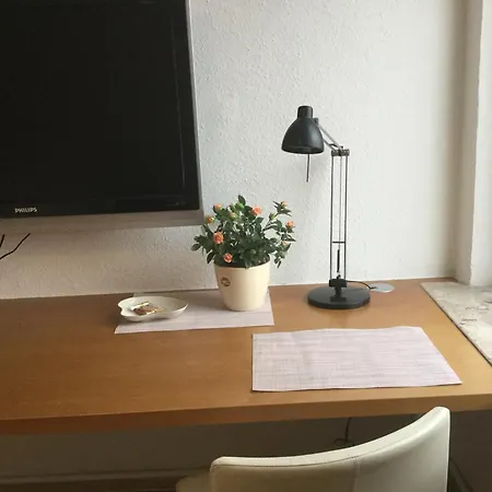 펜션 Us Luett Hus Und Linde Im Haupthaus