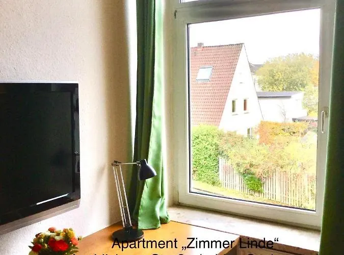 Holiday home Us Luett Hus Und Linde Im Haupthaus Oldenburg