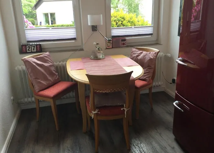 Us Luett Hus Und Linde Im Haupthaus Feriehus Oldenburg